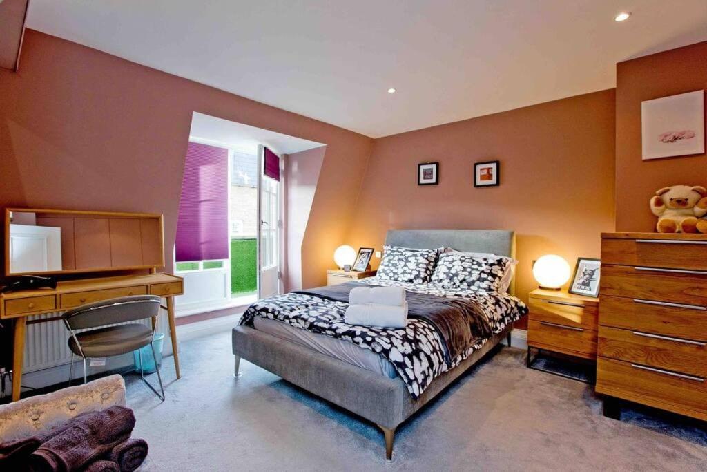 Casa vacanze 3 Bed Baker St -marylebone Townhouse